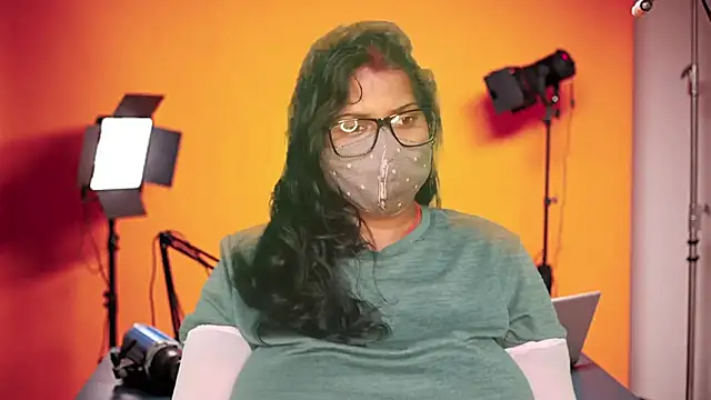 Snapshot of mamoni91 chatting on November 16, 2025, 3:01 am mamoni91 online show from November 16, 2025, 3:01 am