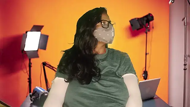 Snapshot of mamoni91 chatting on November 30, 2025, 2:15 am mamoni91 online show from November 30, 2025, 2:15 am