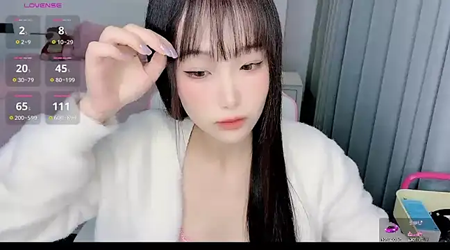 -Wendy   online show from February 14, 2025, 3:05 pm