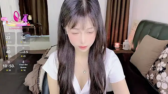 Snapshot of -Wendy__ chatting on July 5, 2026, 8:43 am -Wendy online show from July 5, 2026, 8:43 am