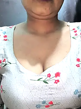 NEETU-89 online show from November 26, 2025, 3:40 am