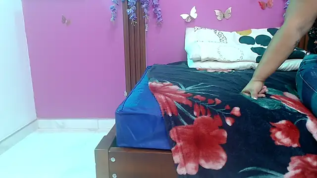 analdeepalejandra18 online show from February 3, 2025, 7:21 pm