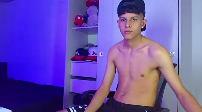 LiamGadiell online show from February 17, 2025, 2:53 am