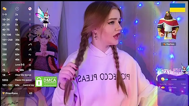 RedVelveten online show from February 19, 2025, 11:57 pm