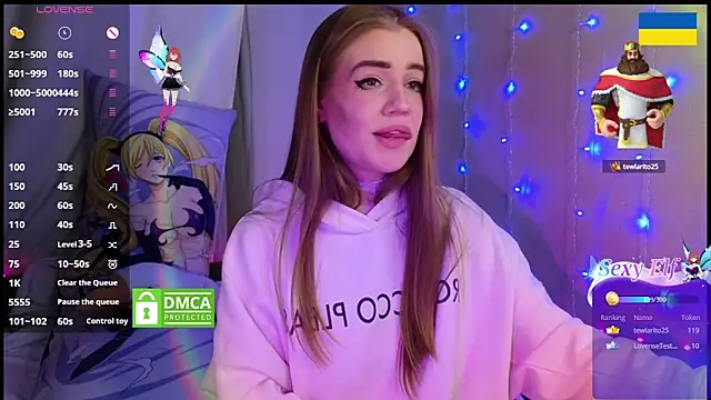 RedVelveten online show from February 24, 2025, 2:30 am