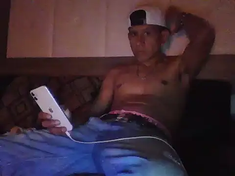 oiram27 online show from November 17, 2025, 10:10 am