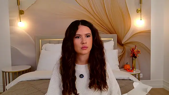 milaleoneli online show from October 1, 2025, 3:07 pm