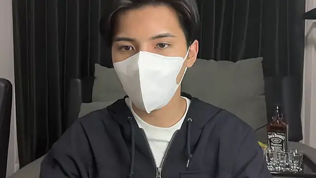 Snapshot of Lio_kun chatting on April 18, 2026, 1:04 pm Lio kun online show from April 18, 2026, 1:04 pm