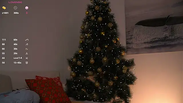 Snapshot of emilianorth_ chatting on December 28, 2024, 1:17 pm emilianorth online show from December 28, 2024, 1:17 pm