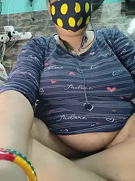 Snapshot of hotty_manisha chatting on June 17, 2026, 10:17 am hotty manisha online show from June 17, 2026, 10:17 am
