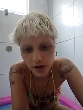 Luci foxx online show from February 28, 2026, 5:14 pm