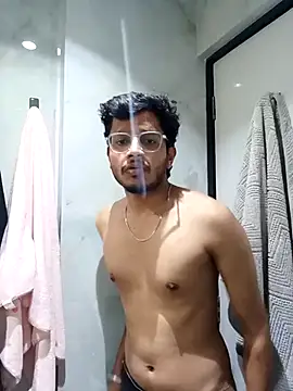 skinnyyyyyyyyy online show from June 12, 2026, 4:33 am