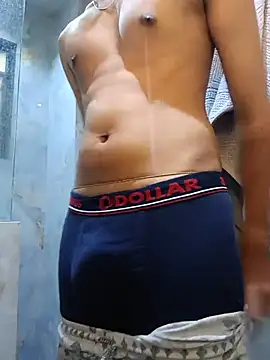 skinnyyyyyyyyy online show from June 24, 2026, 4:33 am
