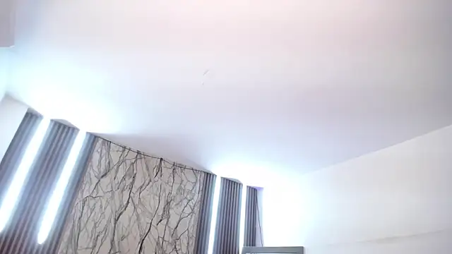 Snapshot of MartinaGuzmann chatting on February 14, 2025, 7:38 am MartinaGuzmann online show from February 14, 2025, 7:38 am