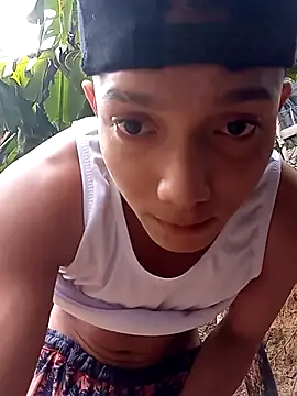 Snapshot of tayson_ chatting on March 6, 2025, 11:36 am tayson online show from March 6, 2025, 11:36 am