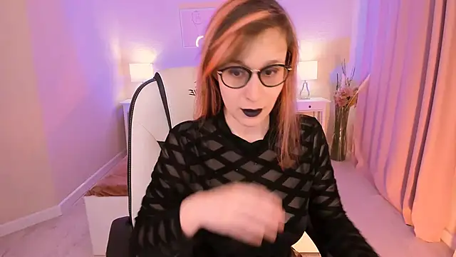 Dora Marcelli online show from February 7, 2025, 6:45 am