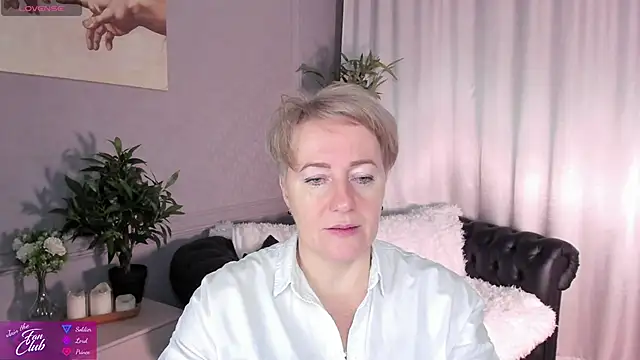 Nika Smit online show from January 5, 2025, 5:20 am