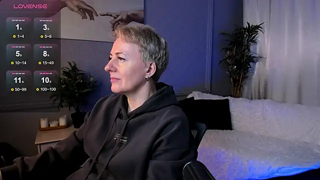 Nika Smit online show from February 28, 2025, 10:09 am