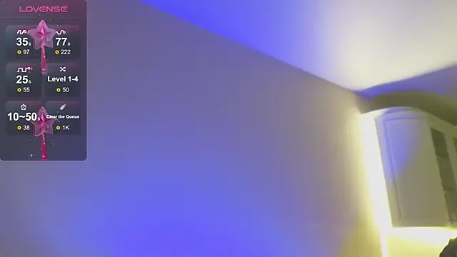 Snapshot of Megan_Kira chatting on March 21, 2025, 12:17 pm Megan Kira online show from March 21, 2025, 12:17 pm