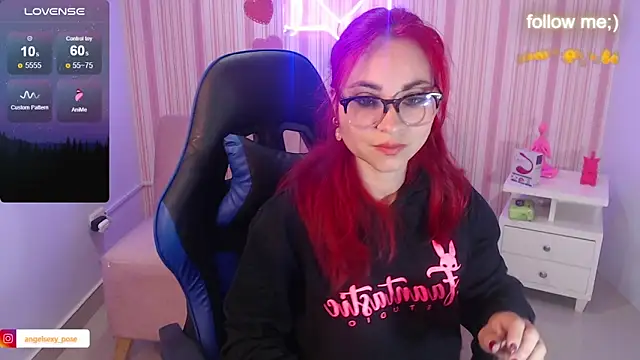 abril ch  online show from March 8, 2025, 10:54 am