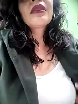 NATHALIA-28  online show from February 19, 2025, 4:33 pm