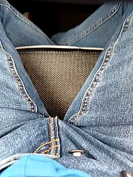 ManuRod1981 online show from December 5, 2025, 2:14 pm