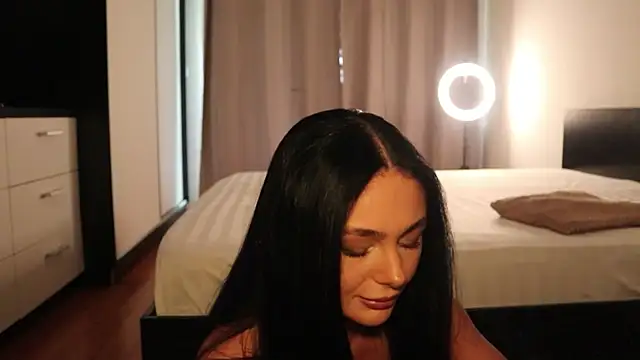 IvyKaelani online show from May 8, 2026, 11:48 am