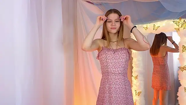 AlisiaSpinnet  online show from January 24, 2025, 7:08 am