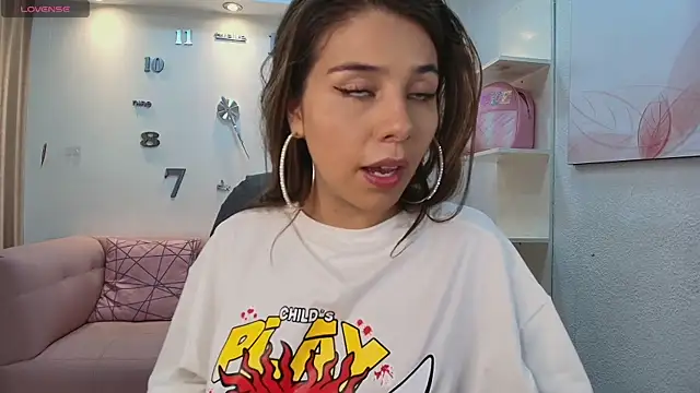 1Sloppy Fox4 online show from March 21, 2025, 4:49 am