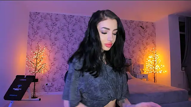 NancyLovee  online show from January 31, 2026, 10:41 pm