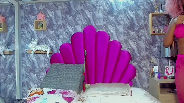 EMMAPARISS online show from October 24, 2025, 11:50 am