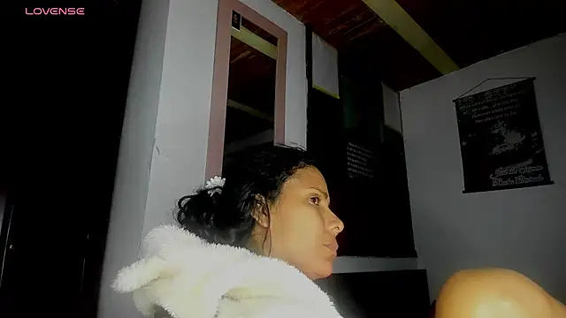 Snapshot of Nenita_Hot_ chatting on September 30, 2025, 3:33 am Nenita Hot online show from September 30, 2025, 3:33 am