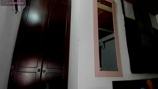 Snapshot of Nenita_Hot_ chatting on October 7, 2025, 10:07 pm Nenita Hot online show from October 7, 2025, 10:07 pm