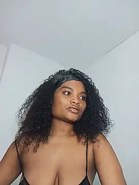Snapshot of gianna_smith chatting on May 23, 2026, 7:13 am gianna smith online show from May 23, 2026, 7:13 am