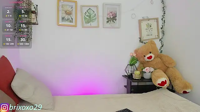 megan 29 online show from July 9, 2026, 2:04 am