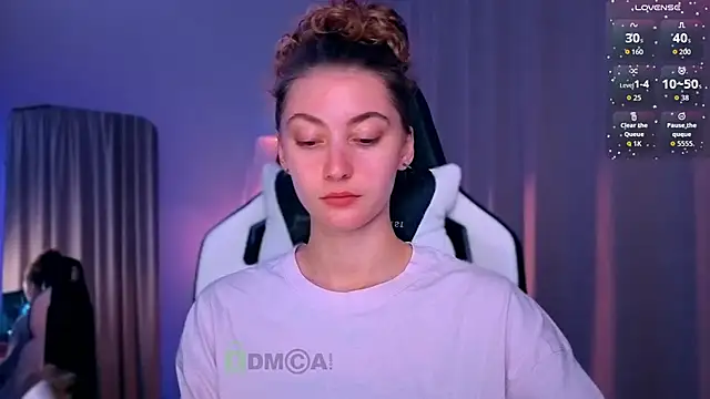 lady curls online show from September 20, 2025, 10:00 pm