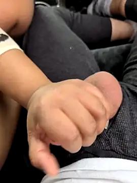 chastin22raines online show from December 1, 2025, 4:34 pm