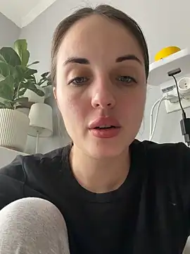 AmiLavs online show from March 26, 2026, 10:32 am