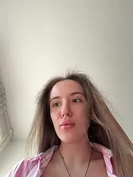 EmilyWi  online show from March 3, 2026, 1:28 pm