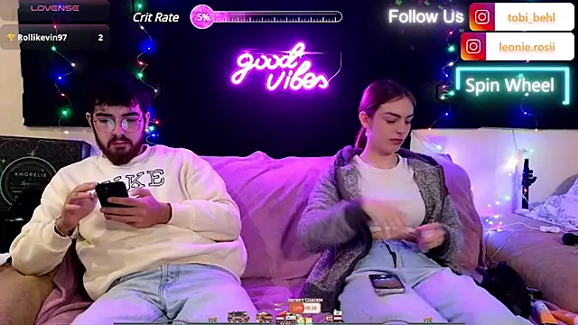 Snapshot of MrAndMrsSavage chatting on December 2, 2024, 2:52 pm MrAndMrsSavage online show from December 2, 2024, 2:52 pm