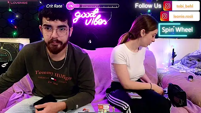 Snapshot of MrAndMrsSavage chatting on December 4, 2024, 7:12 pm MrAndMrsSavage online show from December 4, 2024, 7:12 pm