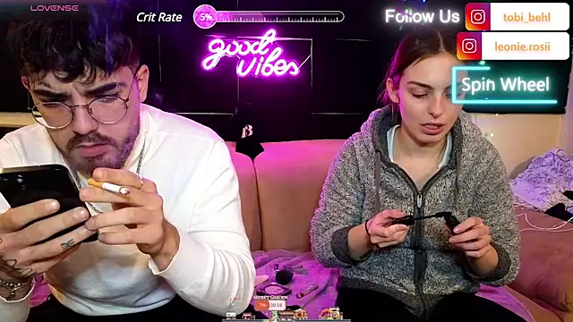 Snapshot of MrAndMrsSavage chatting on December 13, 2024, 8:47 pm MrAndMrsSavage online show from December 13, 2024, 8:47 pm