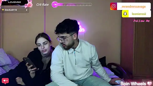 Snapshot of MrAndMrsSavage chatting on February 6, 2025, 6:02 pm MrAndMrsSavage online show from February 6, 2025, 6:02 pm