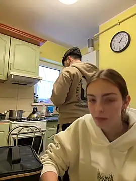 Snapshot of MrAndMrsSavage chatting on February 13, 2025, 2:52 pm MrAndMrsSavage online show from February 13, 2025, 2:52 pm