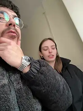 Snapshot of MrAndMrsSavage chatting on March 4, 2025, 10:16 pm MrAndMrsSavage online show from March 4, 2025, 10:16 pm