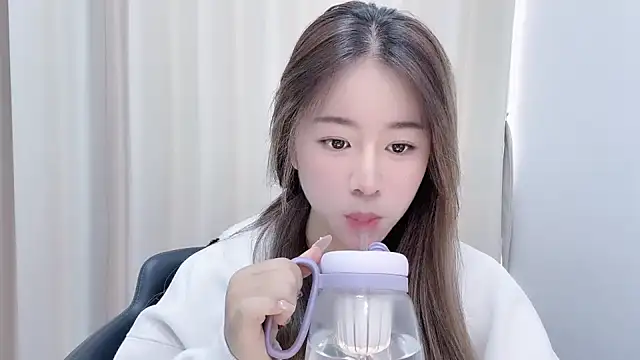 Snapshot of chloe-01 chatting on January 14, 2025, 4:25 am chloe-01 online show from January 14, 2025, 4:25 am