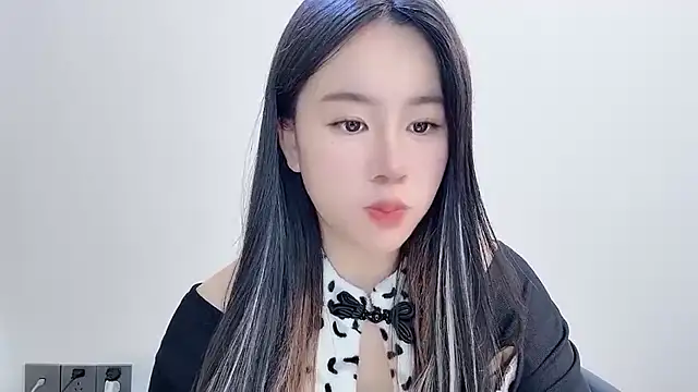 chloe-01 online show from December 16, 2025, 4:28 am