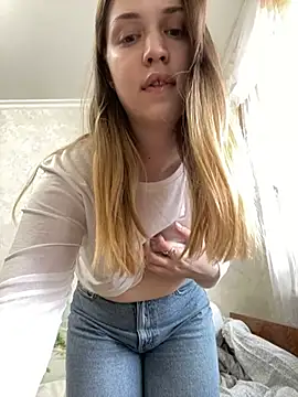 Emily the temptress  online show from March 15, 2025, 8:58 am