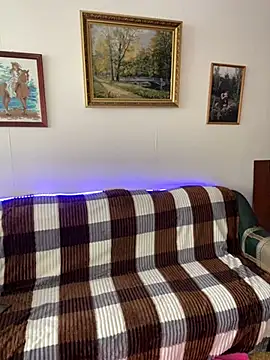 Emily the temptress  online show from March 20, 2025, 7:14 am