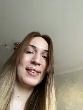 Emily the temptress  online show from March 23, 2025, 5:43 am